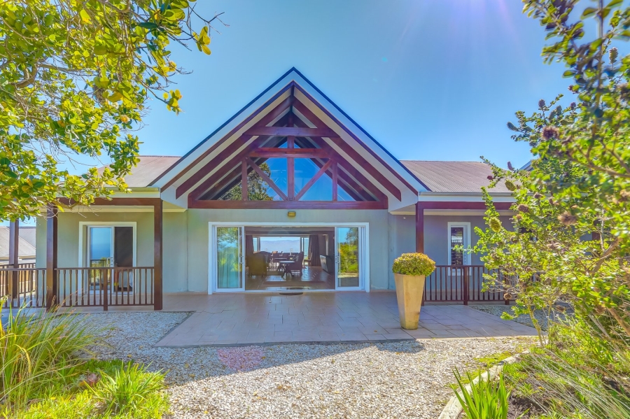4 Bedroom Property for Sale in Pezula Golf Estate Western Cape